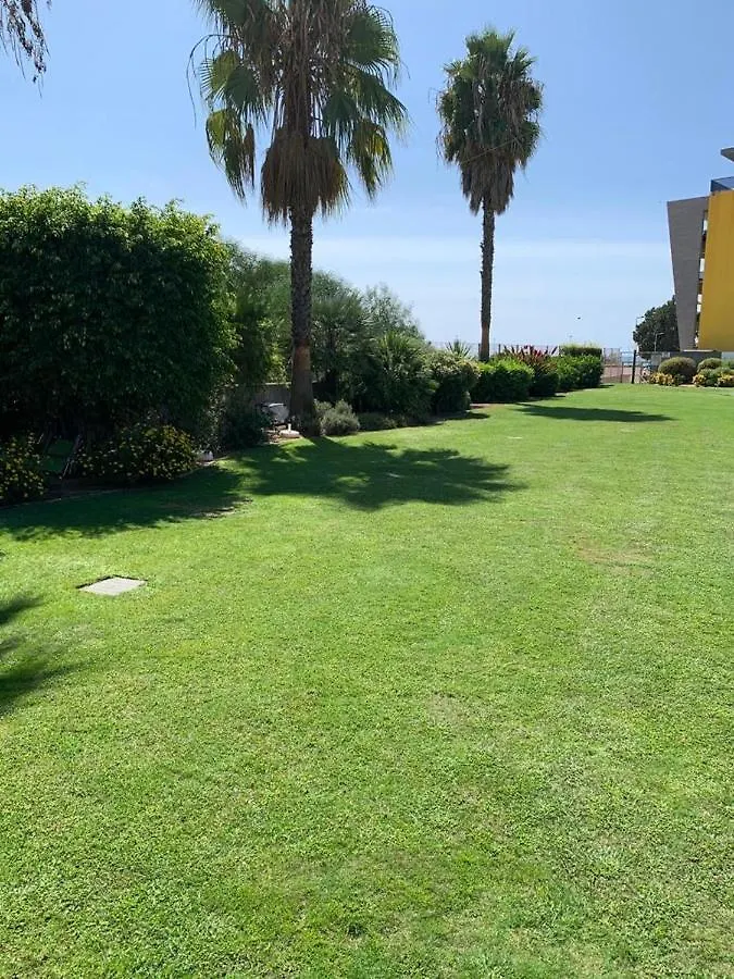 Apartment With Sea View Quarteira